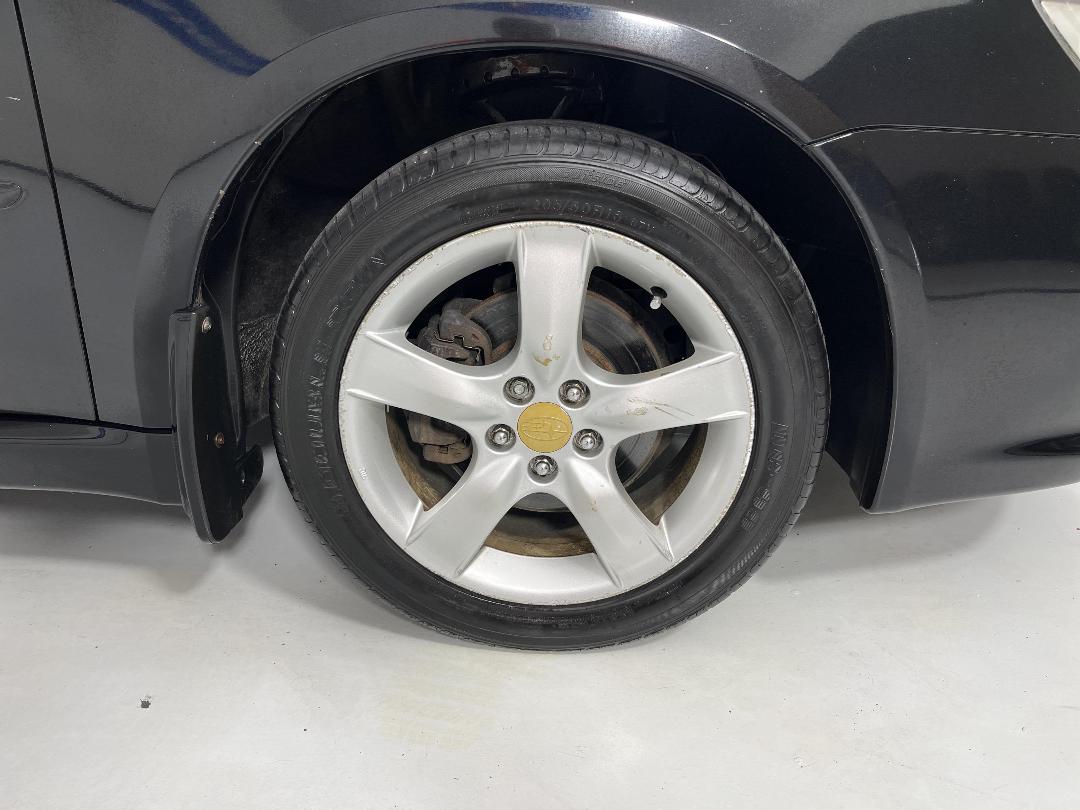 Photo '9' of Subaru Legacy