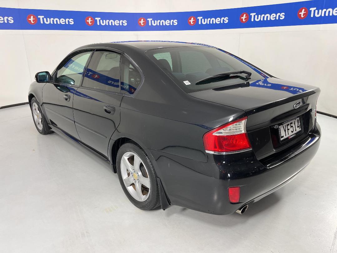 Photo '5' of Subaru Legacy