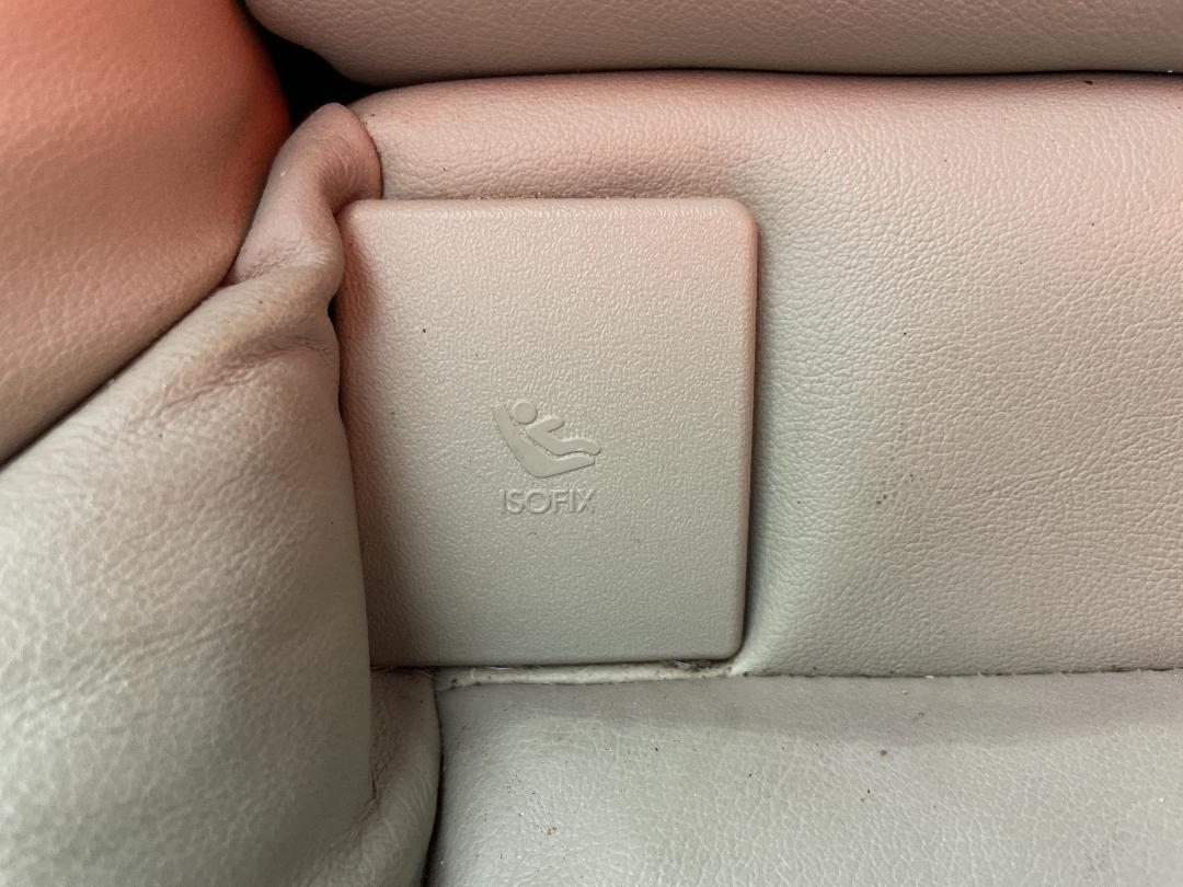 Photo '23' of Subaru Legacy