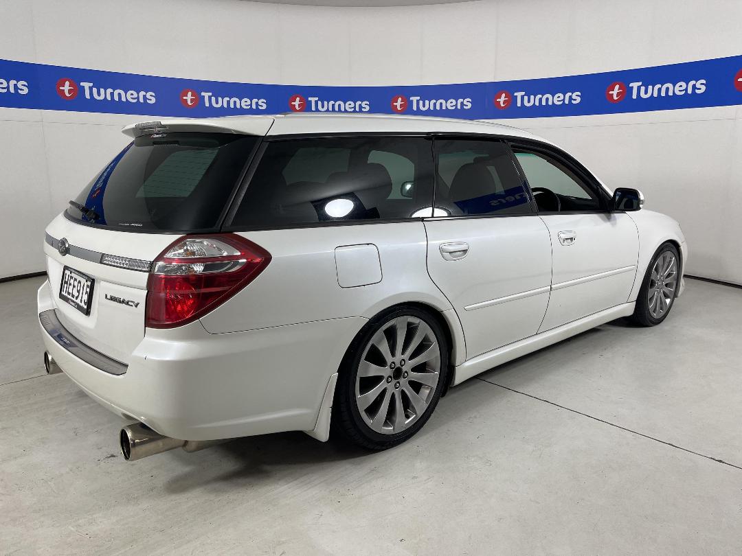 Photo '7' of Subaru Legacy