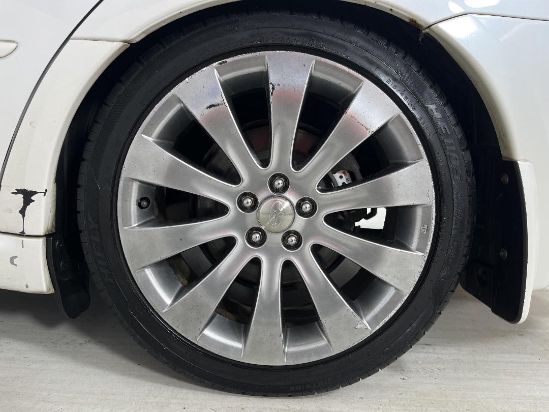 Photo '11' of Subaru Legacy