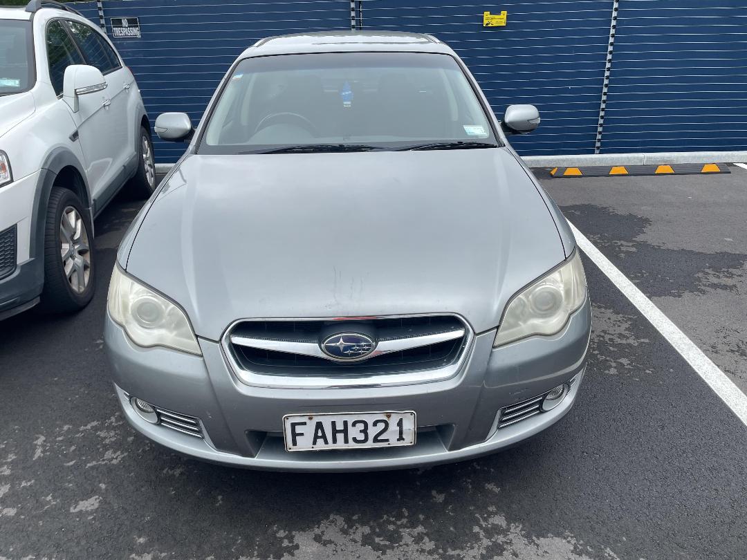 Photo '3' of Subaru Legacy Photo '3' of Subaru Legacy