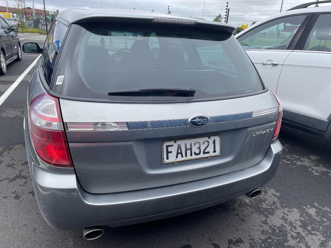 Photo '9' of Subaru Legacy Photo '9' of Subaru Legacy