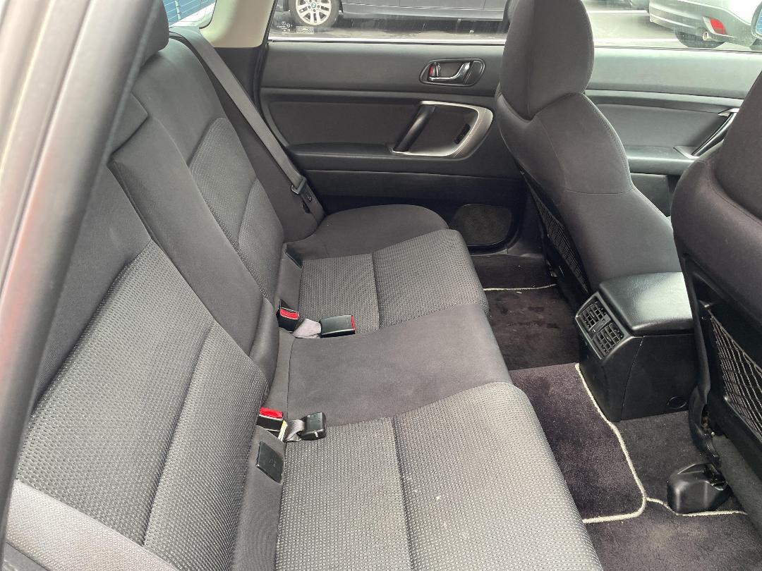 Photo '18' of Subaru Legacy Photo '18' of Subaru Legacy