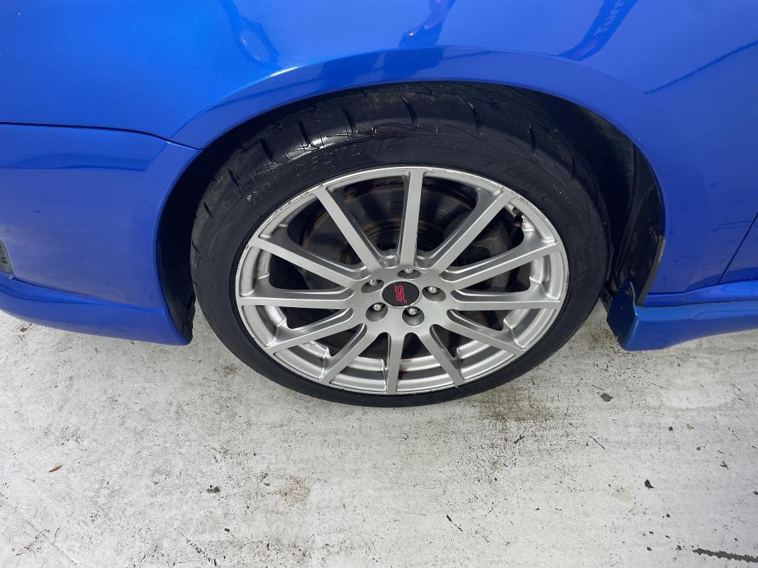 Photo '10' of Subaru Legacy