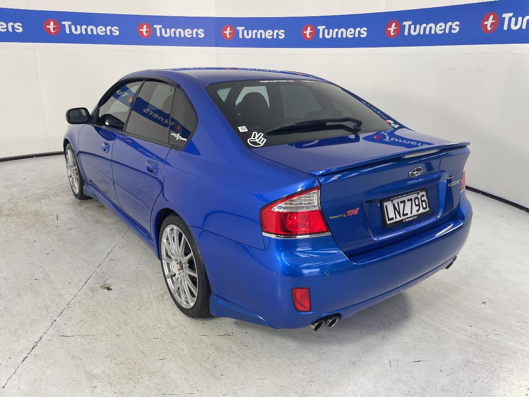 Photo '5' of Subaru Legacy