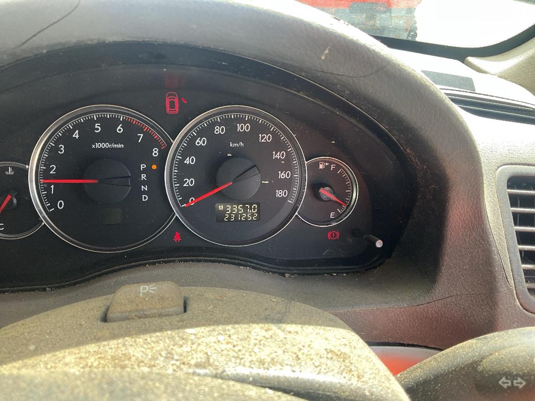 Photo '8' of Subaru Legacy