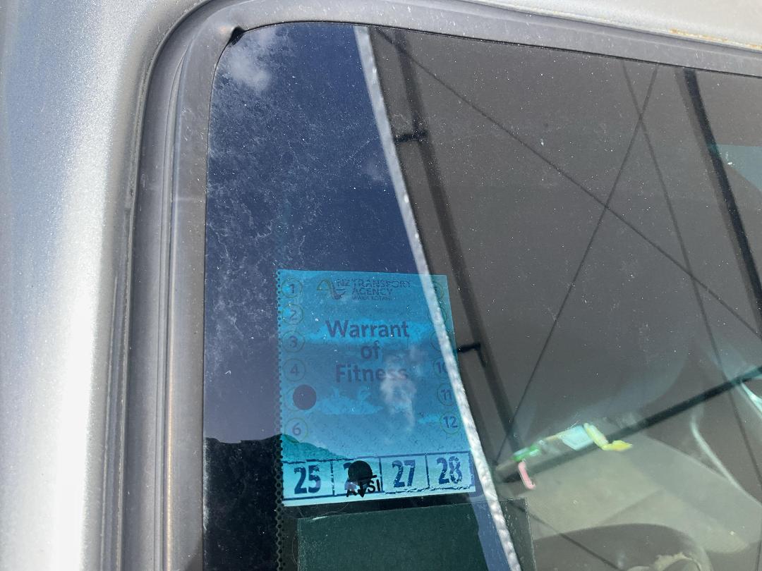 Photo '12' of Subaru Legacy