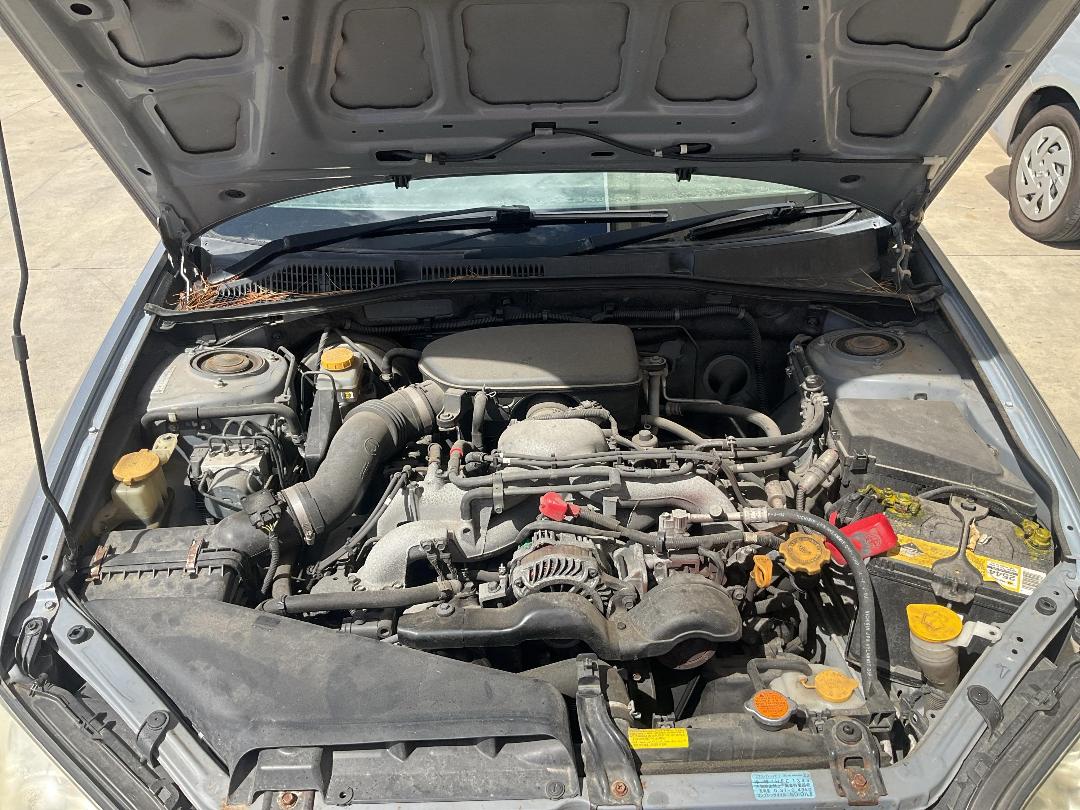 Photo '14' of Subaru Legacy