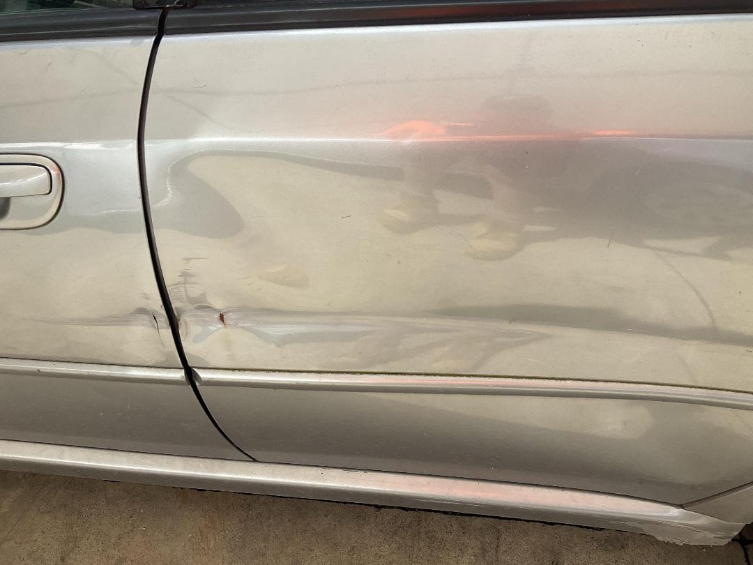 Photo '18' of Subaru Legacy