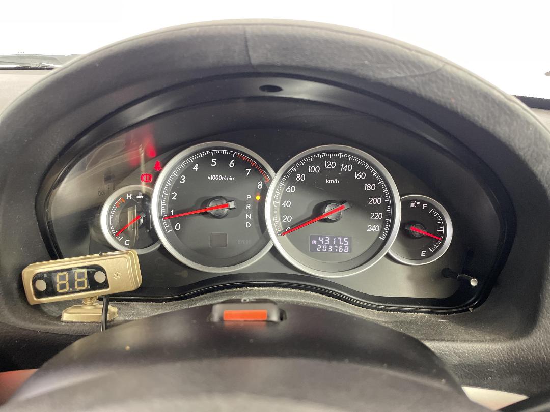 Photo '21' of Subaru Legacy