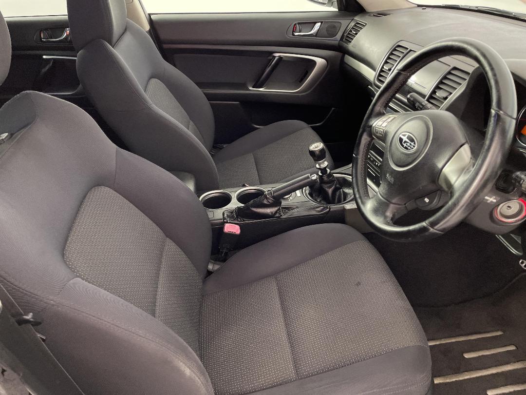 Photo '16' of Subaru Legacy Photo '16' of Subaru Legacy