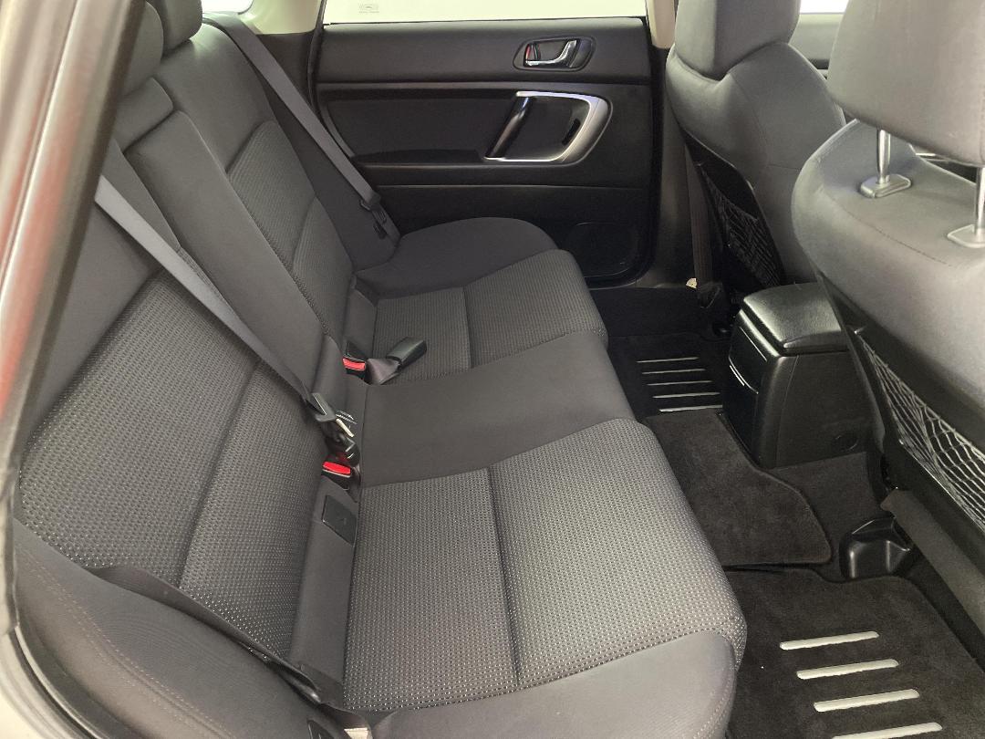 Photo '20' of Subaru Legacy Photo '20' of Subaru Legacy