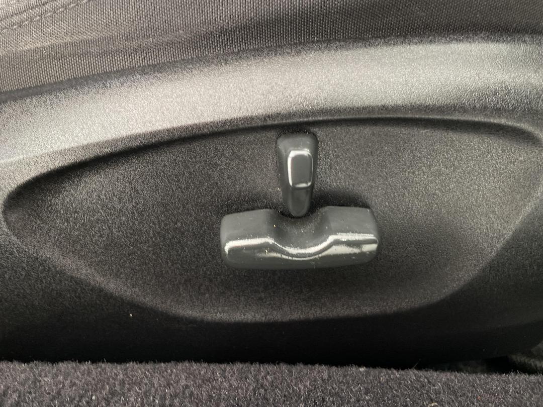 Photo '24' of Subaru Legacy Photo '24' of Subaru Legacy