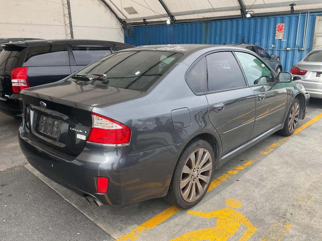 Photo '6' of Subaru Legacy