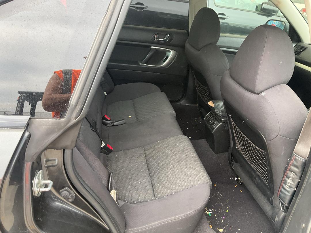 Photo '7' of Subaru Legacy