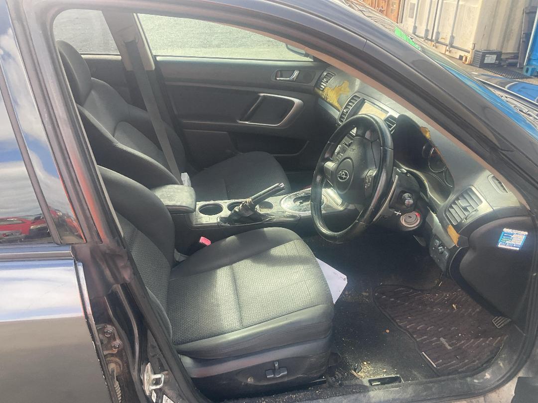 Photo '9' of Subaru Legacy