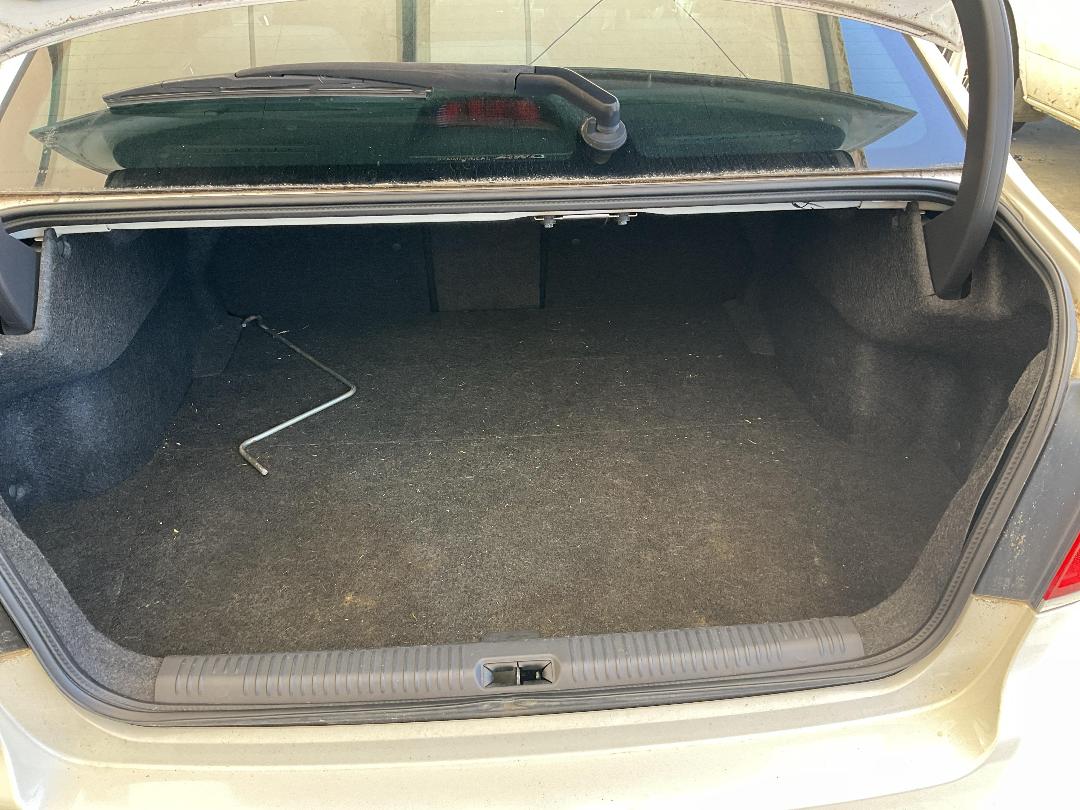 Photo '18' of Subaru Legacy