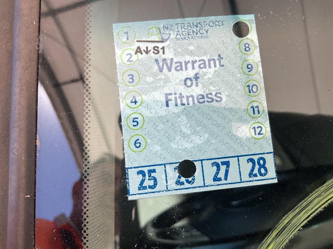 Photo '25' of Subaru Legacy