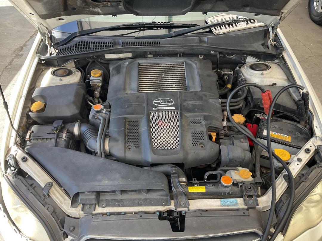 Photo '27' of Subaru Legacy