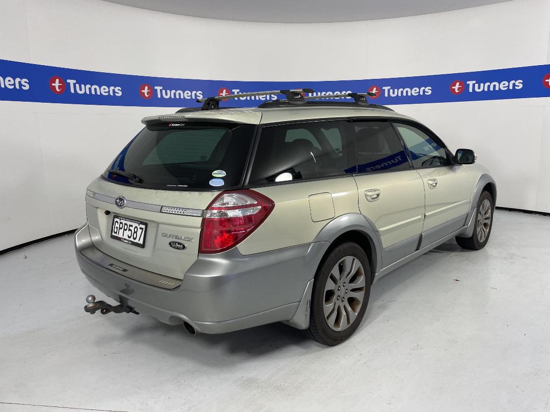 Photo '7' of Subaru Outback Photo '7' of Subaru Outback