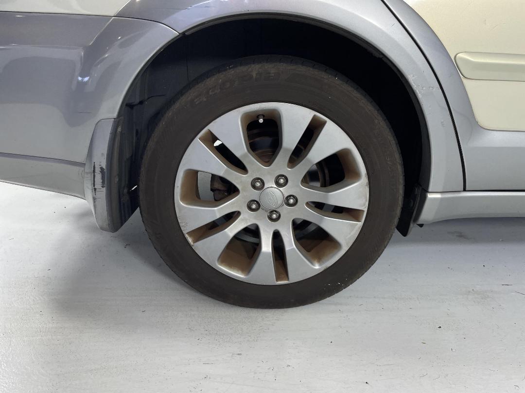 Photo '12' of Subaru Outback Photo '12' of Subaru Outback