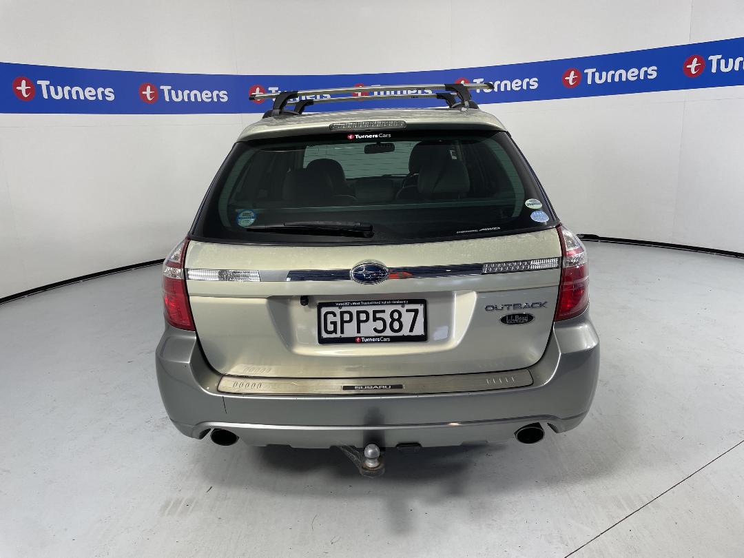 Photo '6' of Subaru Outback Photo '6' of Subaru Outback