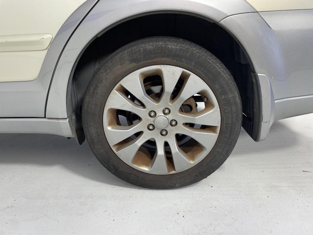 Photo '11' of Subaru Outback Photo '11' of Subaru Outback