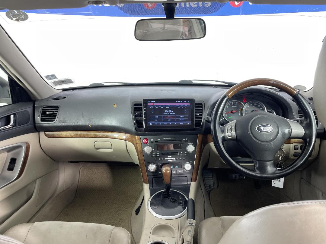 Photo '17' of Subaru Outback Photo '17' of Subaru Outback