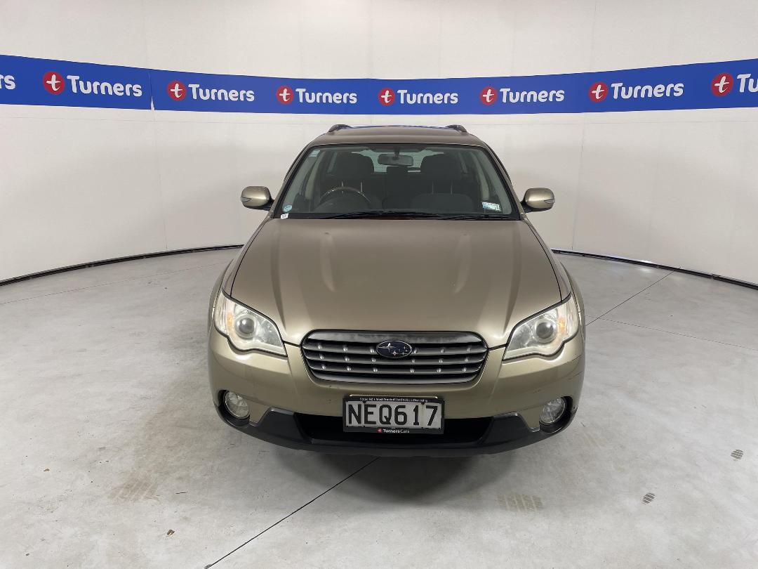 Photo '2' of Subaru Outback