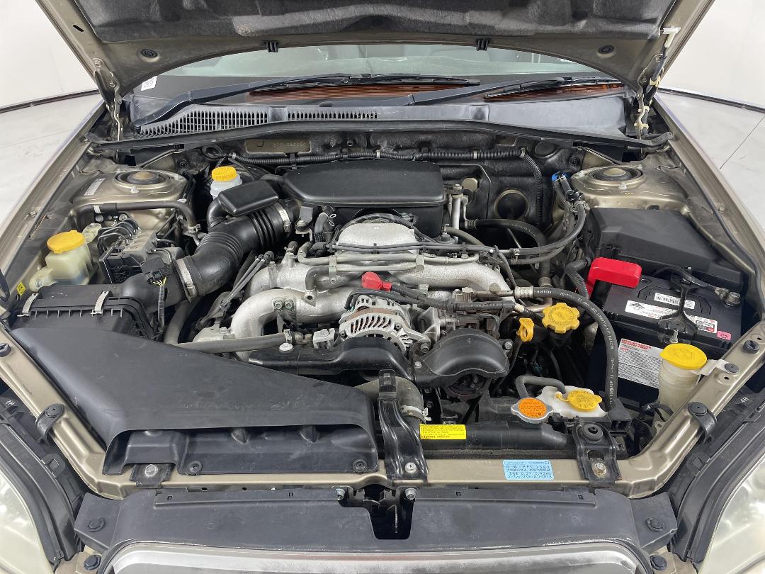 Photo '13' of Subaru Outback