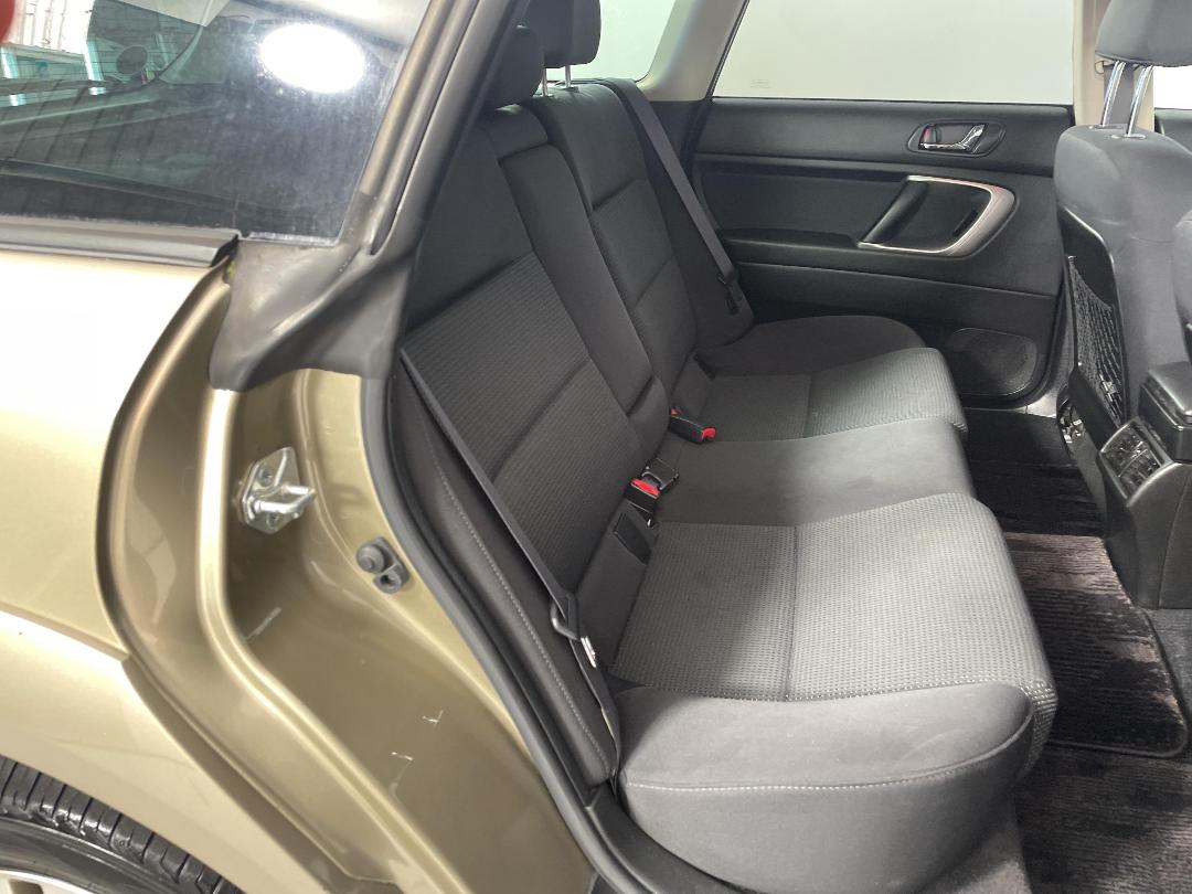 Photo '20' of Subaru Outback