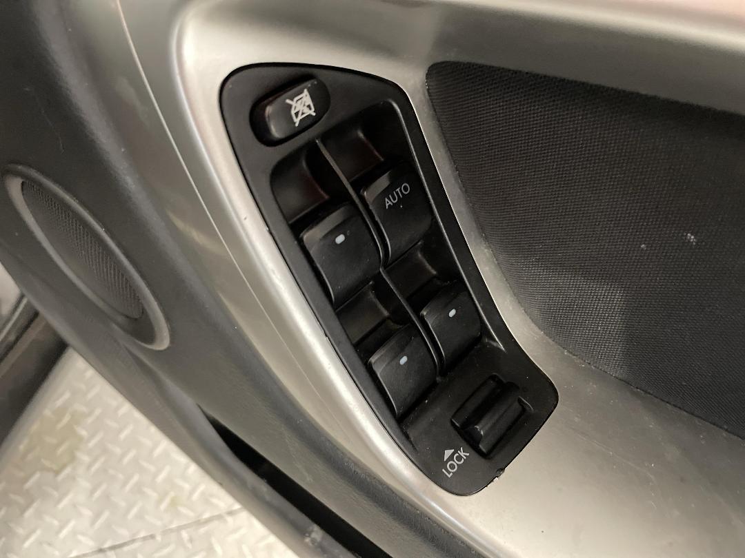 Photo '23' of Subaru Outback