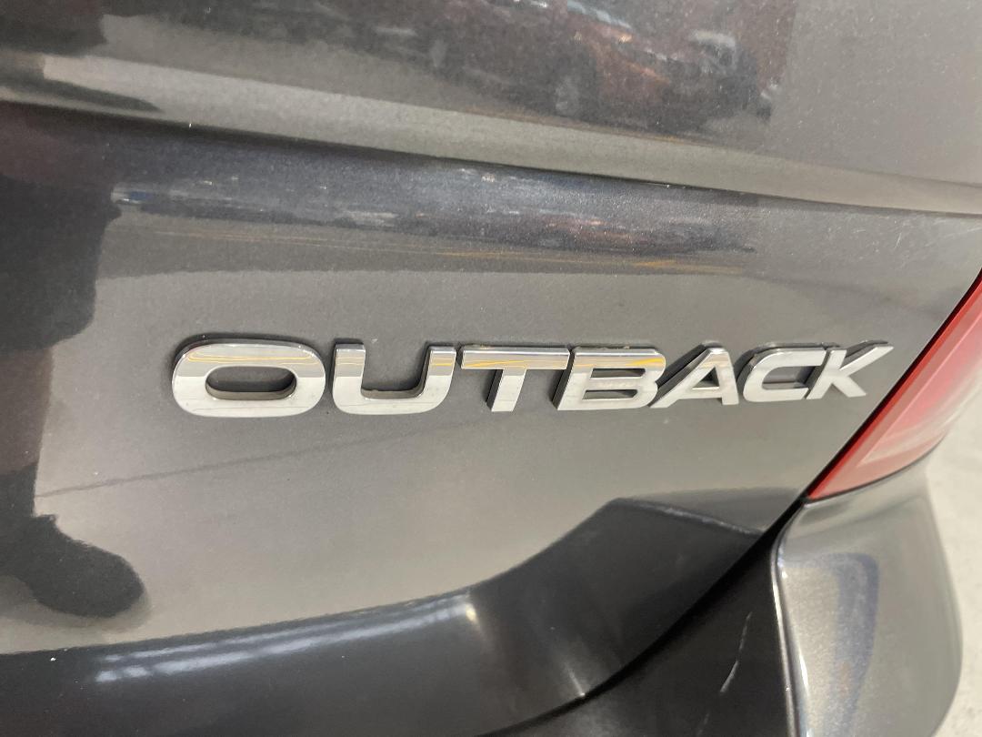 Photo '33' of Subaru Outback
