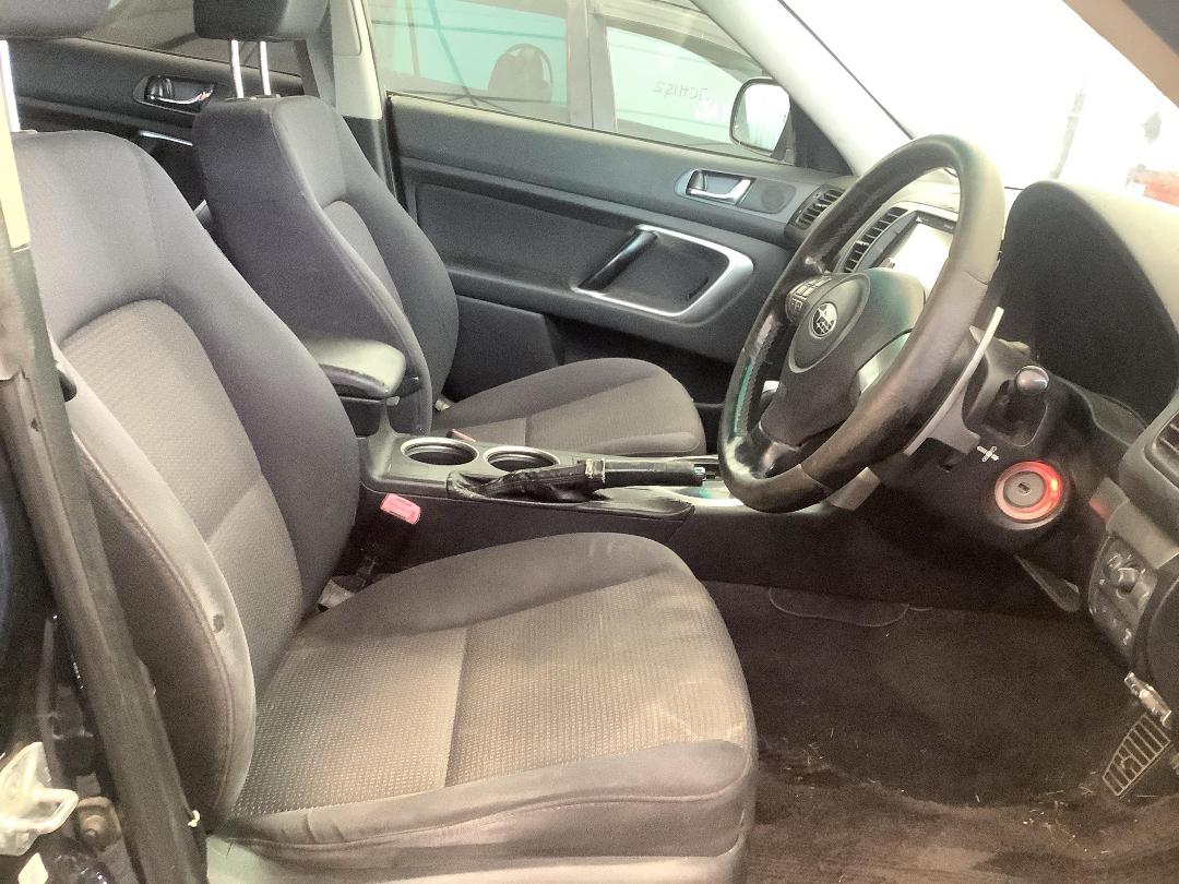 Photo '9' of Subaru Outback