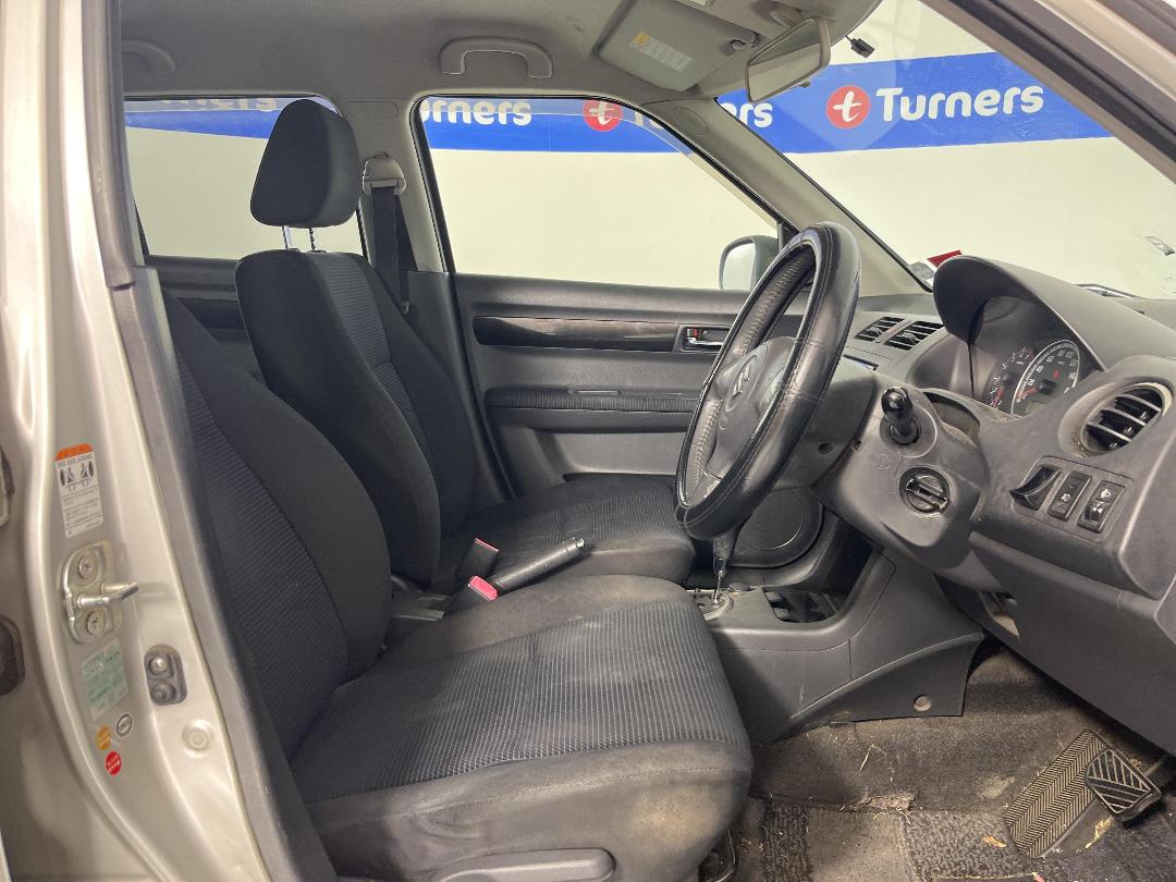 Photo '16' of Suzuki Swift