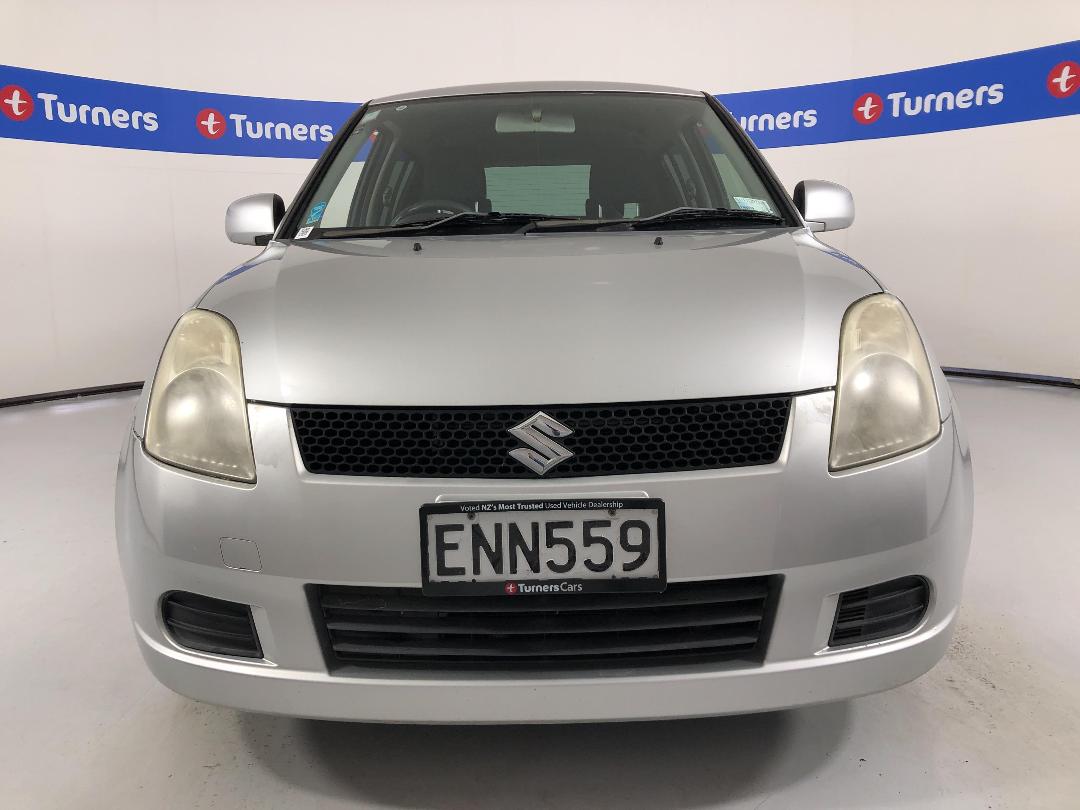 Photo '2' of Suzuki Swift