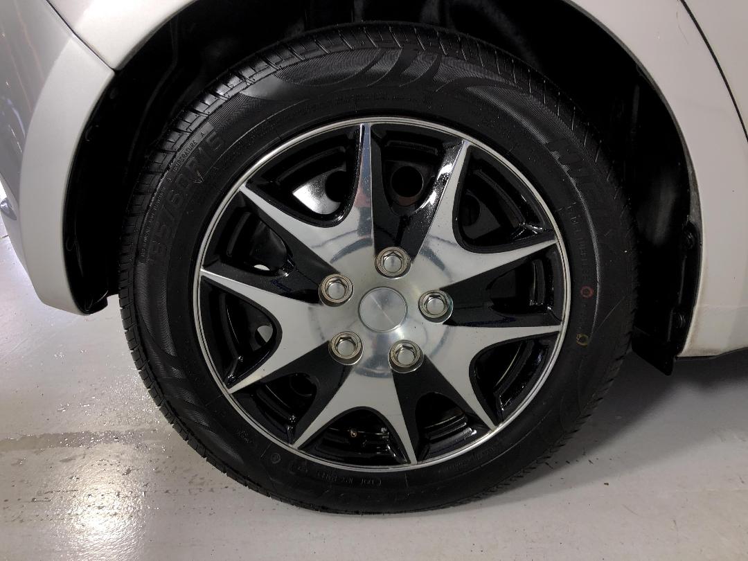 Photo '12' of Suzuki Swift