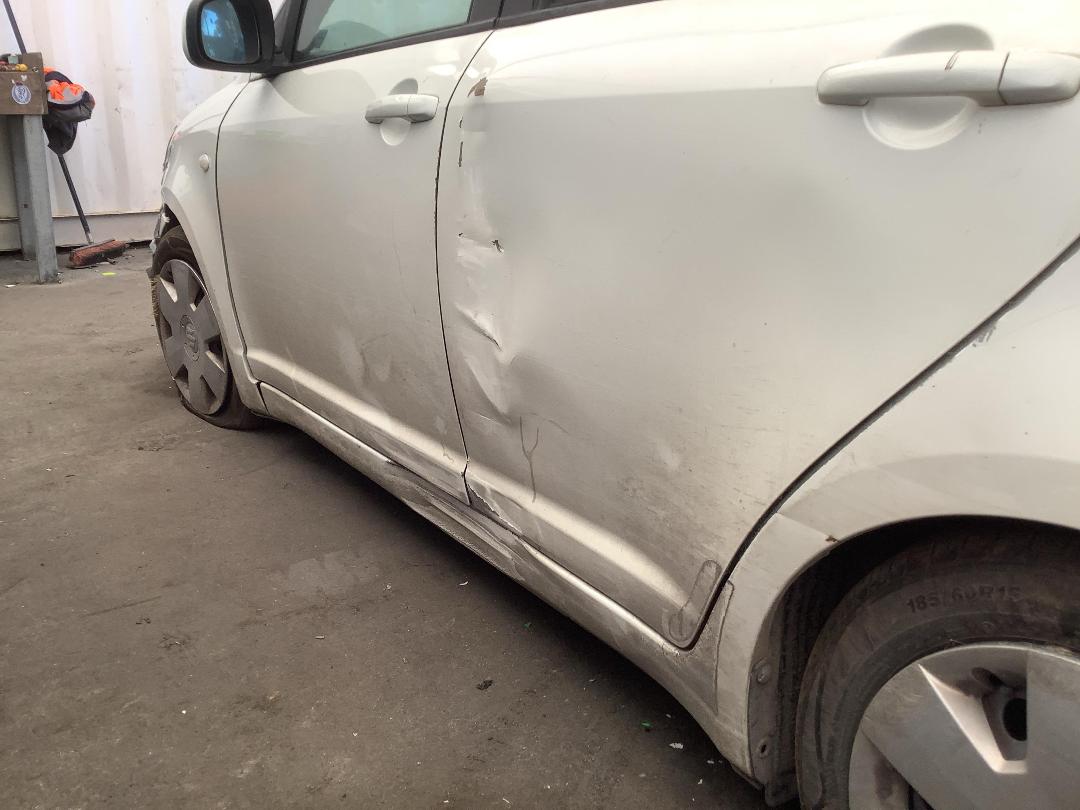 Photo '8' of Suzuki Swift Photo '8' of Suzuki Swift