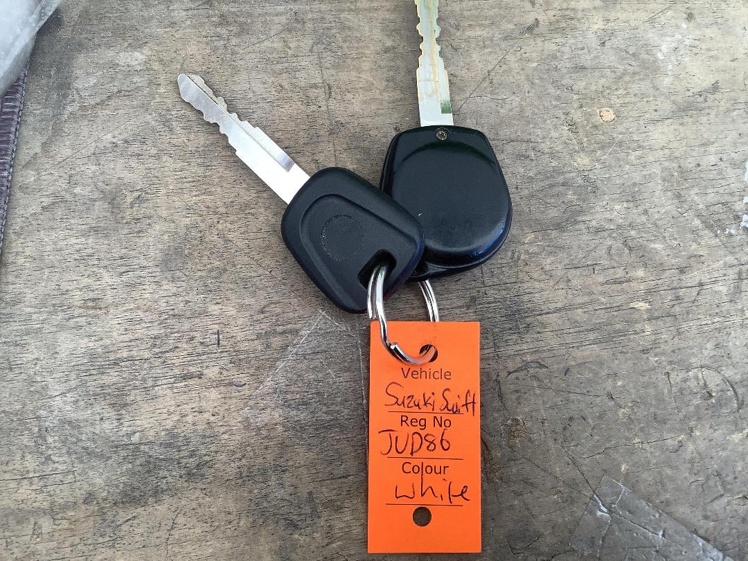 Photo '19' of Suzuki Swift Photo '19' of Suzuki Swift