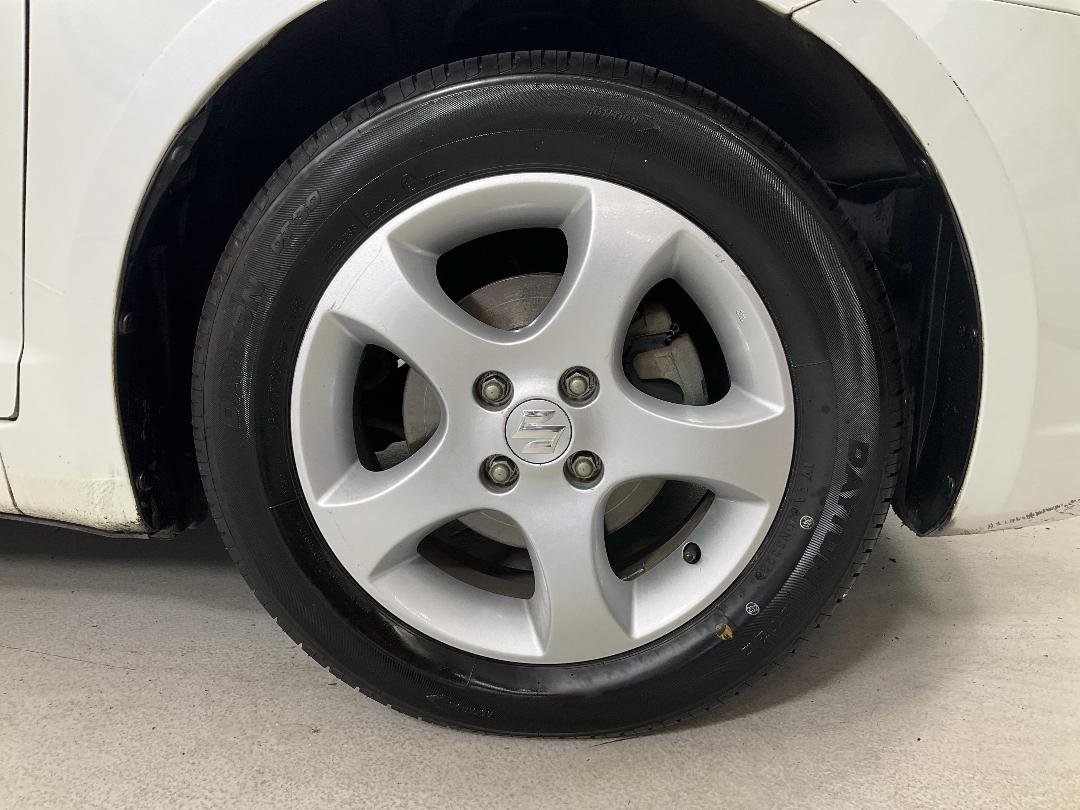 Photo '9' of Suzuki Swift