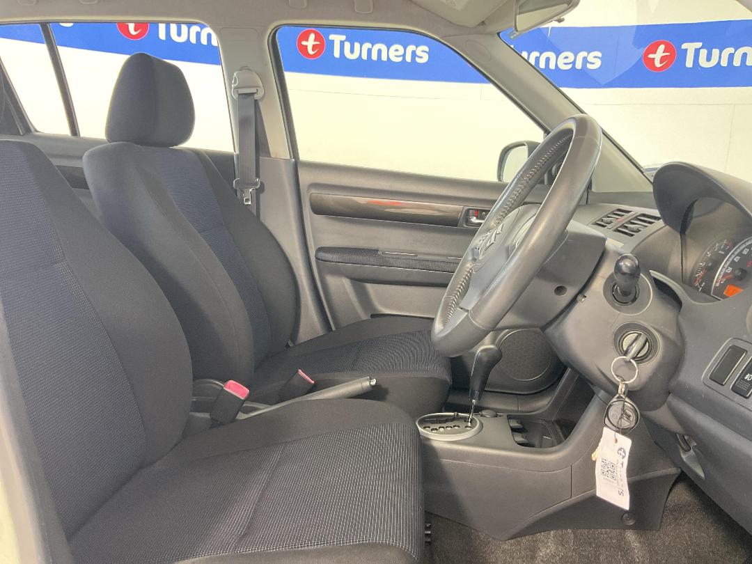 Photo '16' of Suzuki Swift