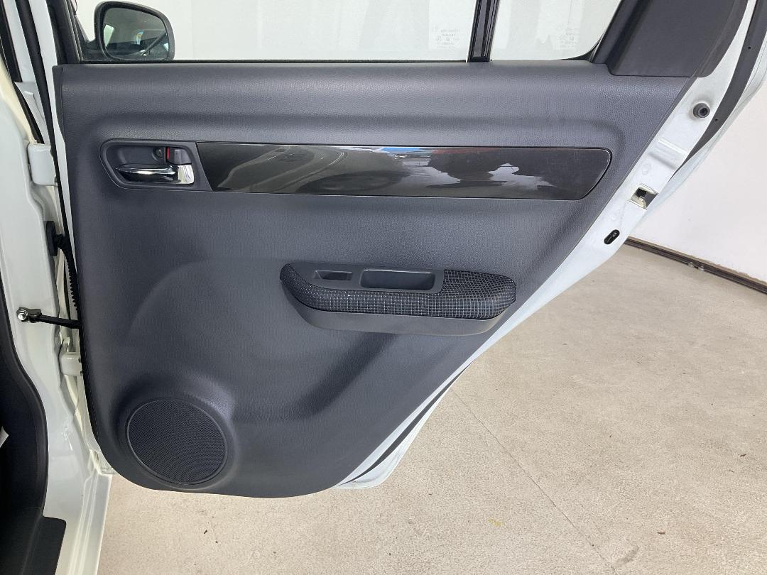 Photo '19' of Suzuki Swift