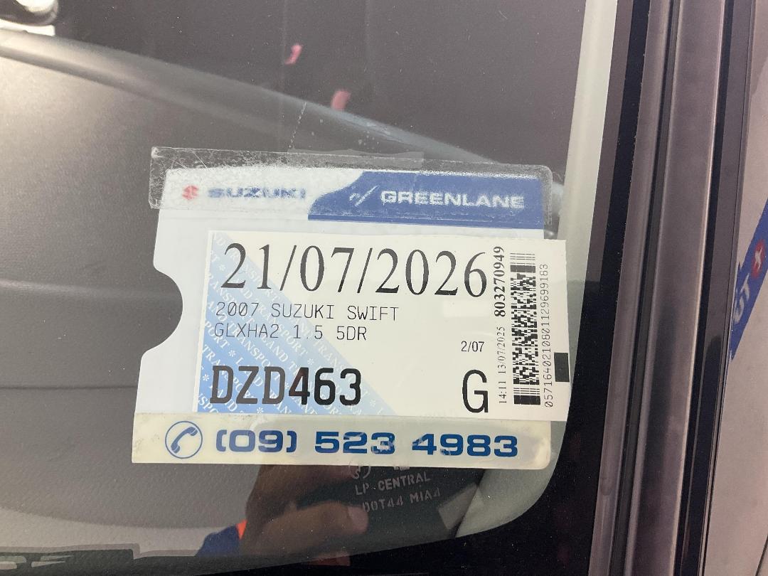 Photo '25' of Suzuki Swift