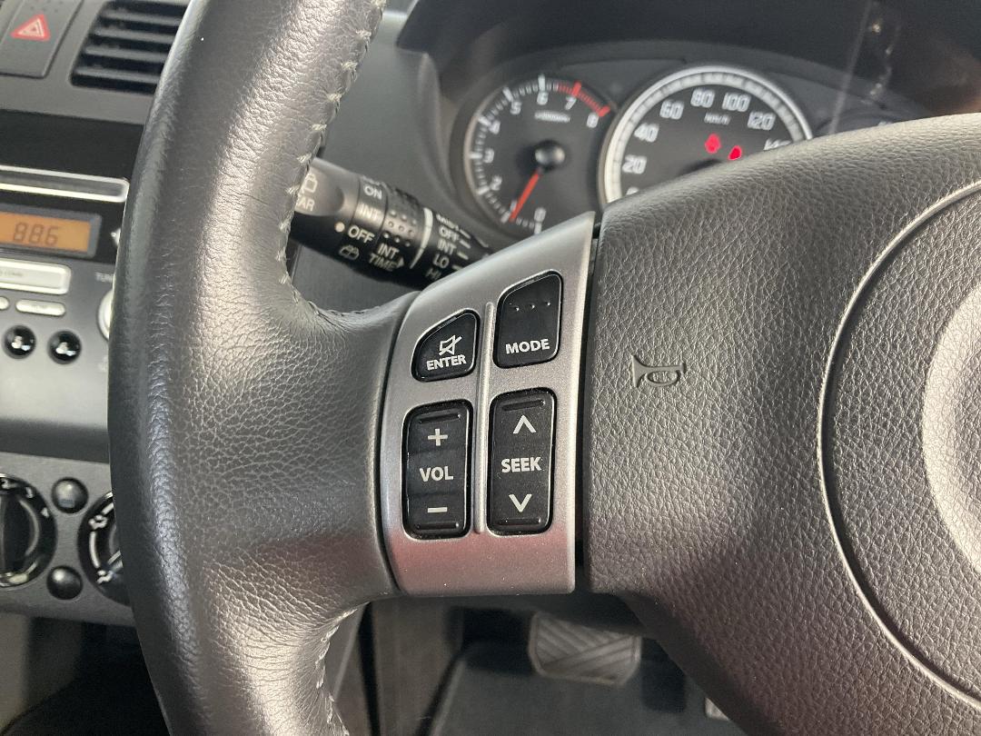 Photo '26' of Suzuki Swift