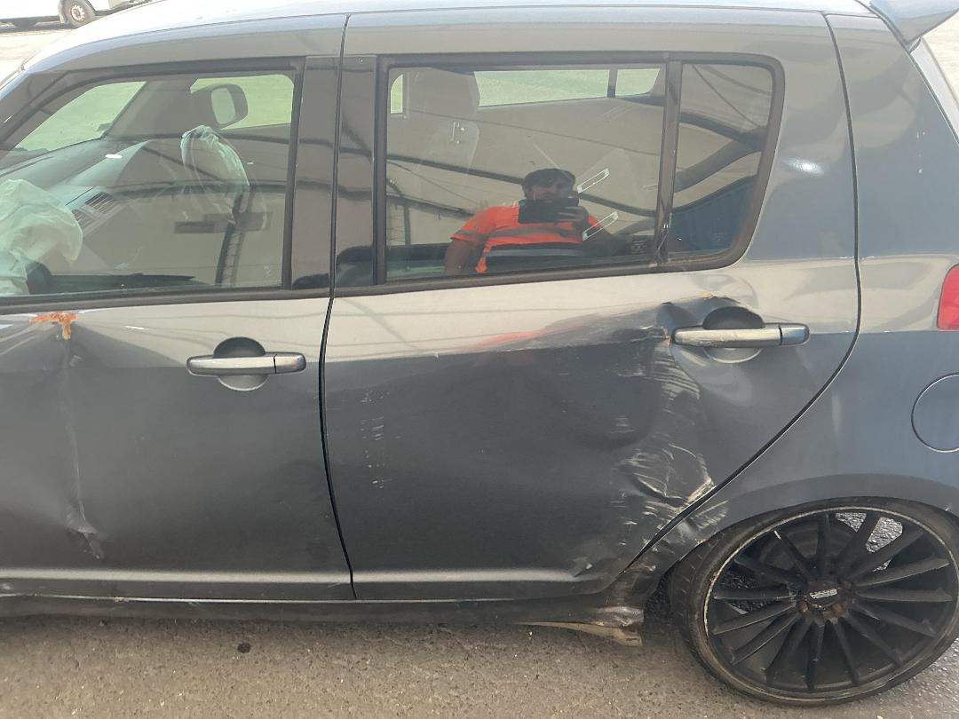 Photo '10' of Suzuki Swift Glxh2 LTD Photo '10' of Suzuki Swift Glxh2 LTD