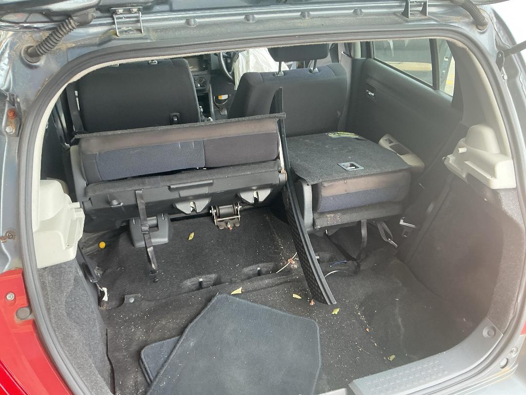 Photo '24' of Suzuki Swift Glxh2 LTD Photo '24' of Suzuki Swift Glxh2 LTD