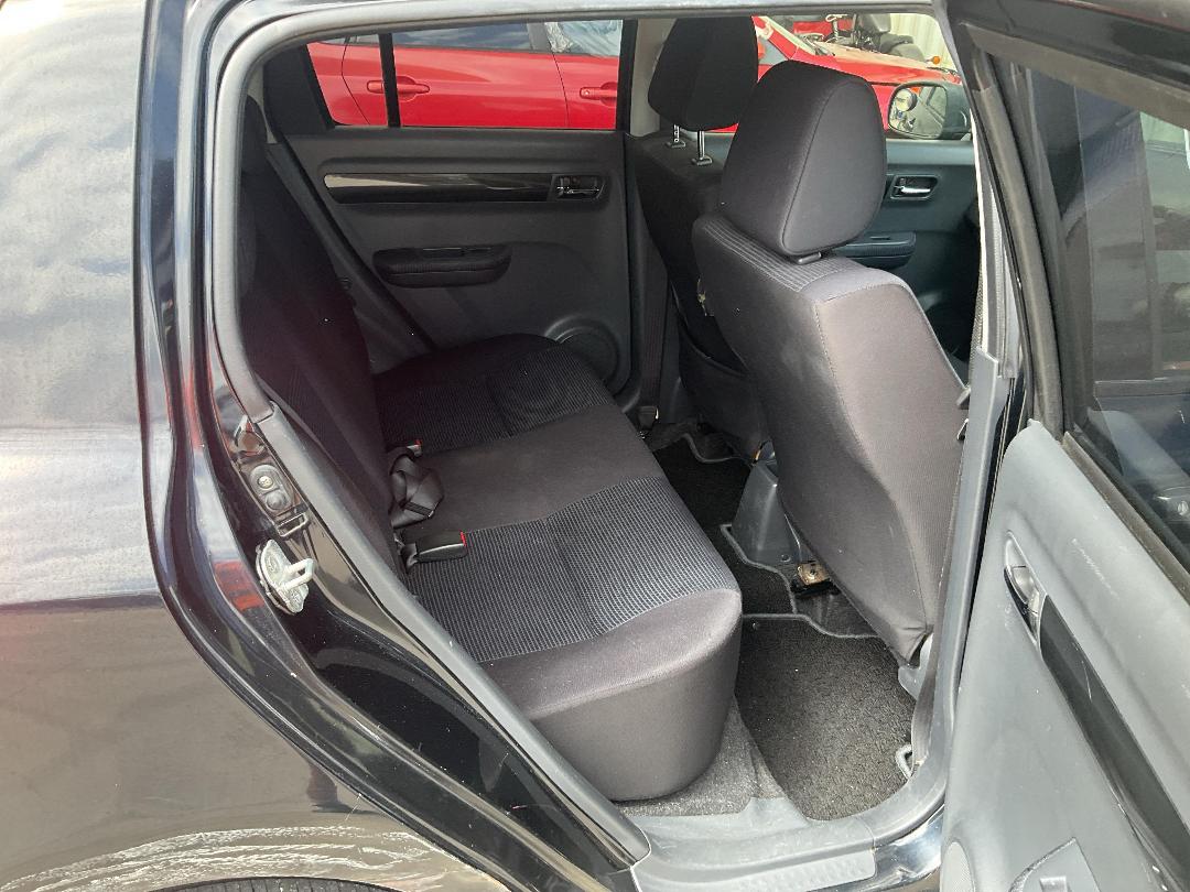 Photo '10' of Suzuki Swift Photo '10' of Suzuki Swift