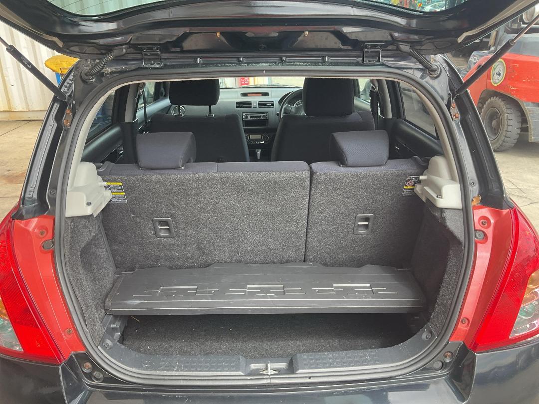 Photo '11' of Suzuki Swift Photo '11' of Suzuki Swift