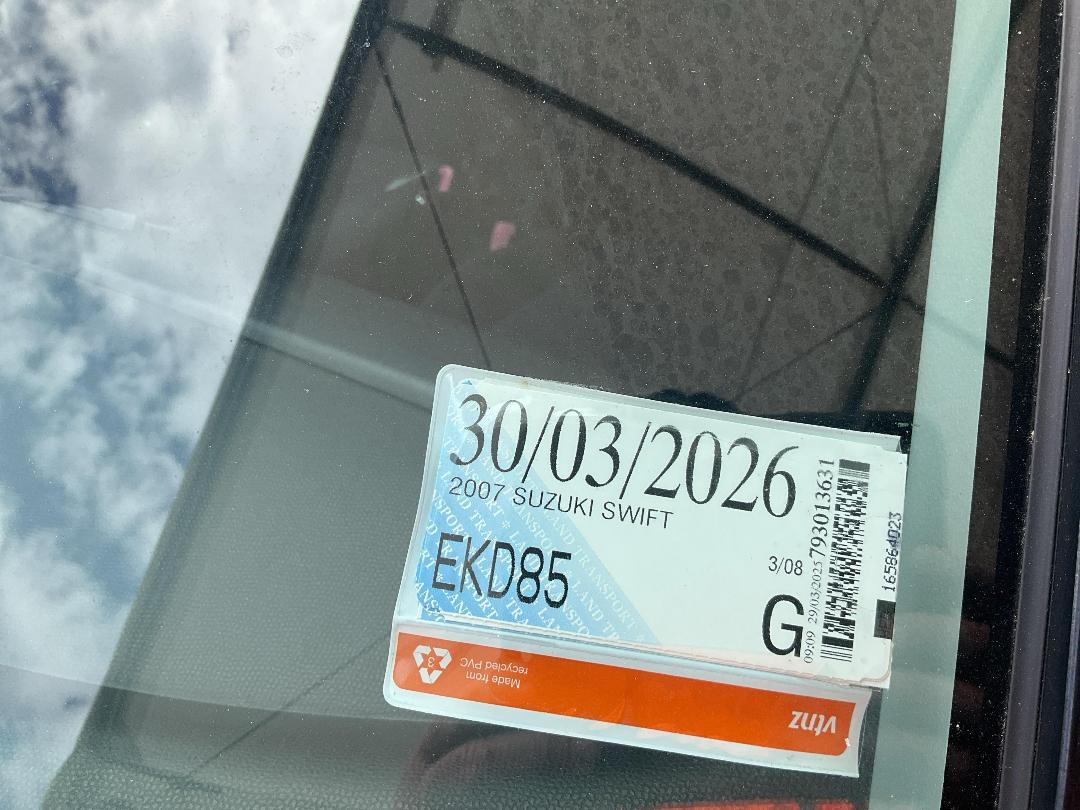 Photo '13' of Suzuki Swift Photo '13' of Suzuki Swift